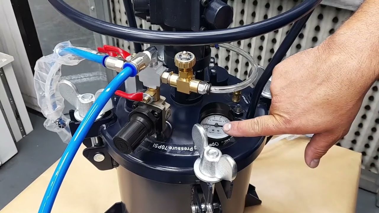 How to assemble your paint tank