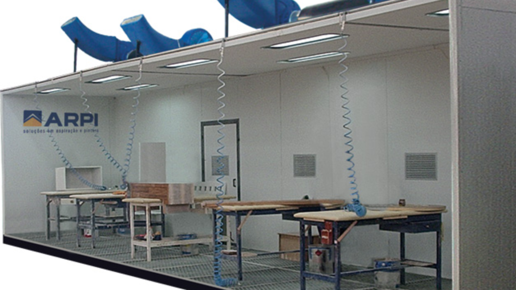 5 vantagens de uma cabine de lixação - interior de uma cabine de lixação