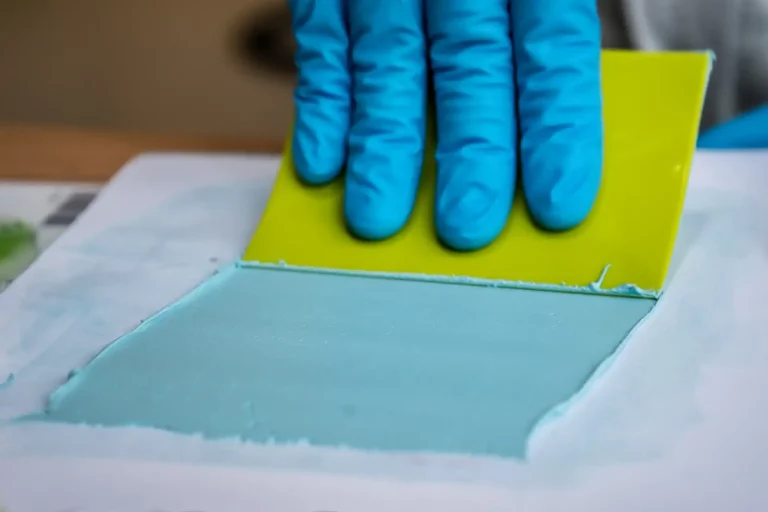 905602_MASSA POLIESTER ULTRALEVE COM ENDURECEDOR _FINIXA - FOTO 6