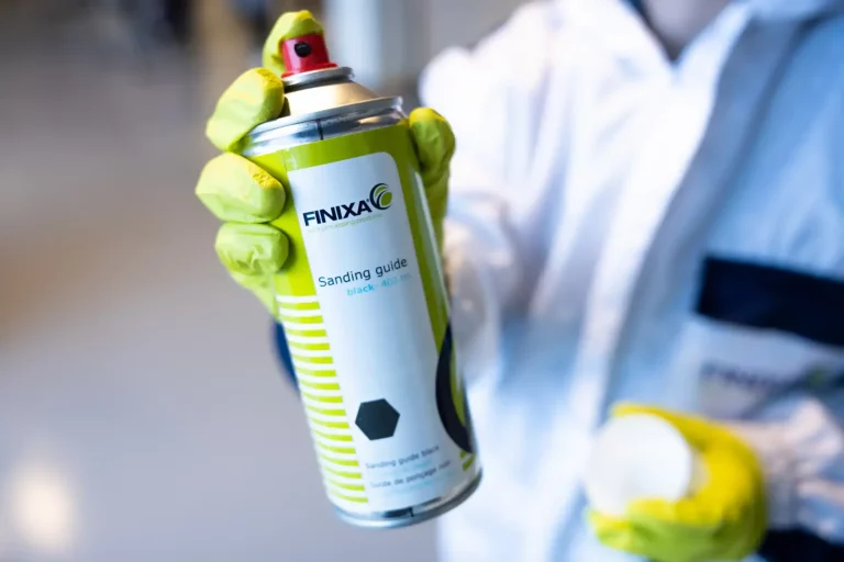 905620_SPRAY PRETO REVELADOR PARA LIXAMENTO _FINIXA - FOTO 2