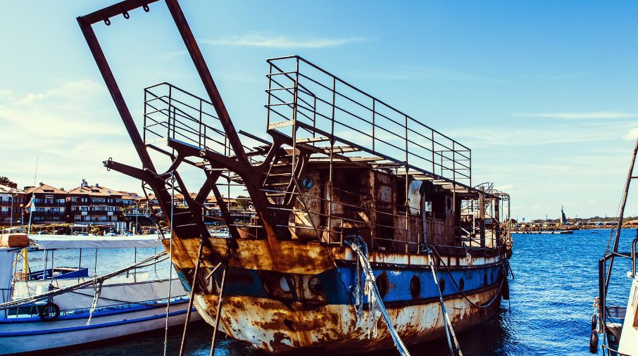 Como prevenir a corrosão em barcos e navios