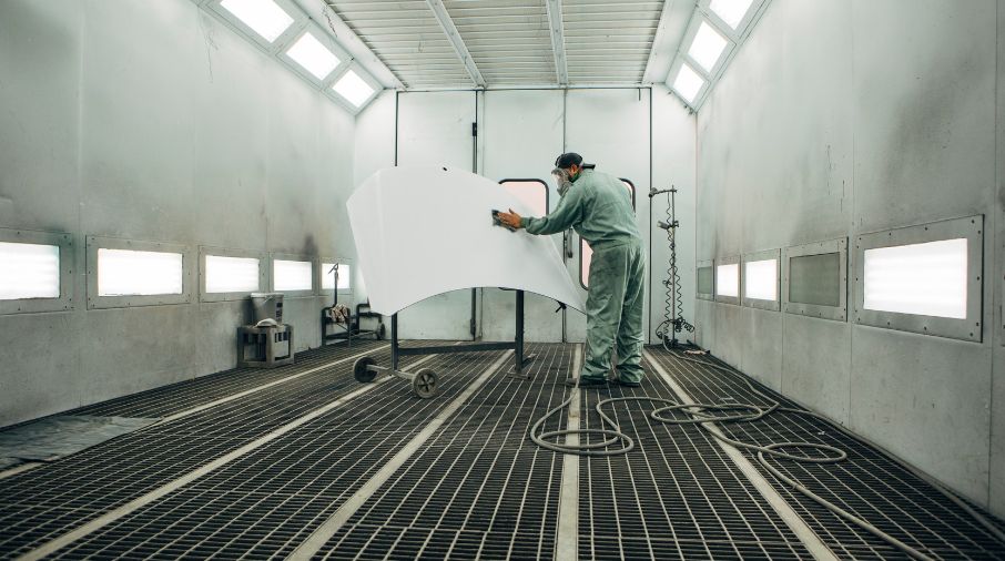 Exaustores para cabines de pintura: Garantindo ambientes de trabalho ideais