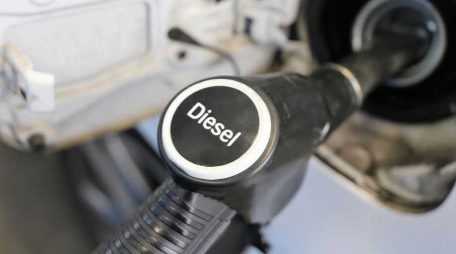 Bombas elétricas vs. manuais: vantagens da automação na transferência de combustível